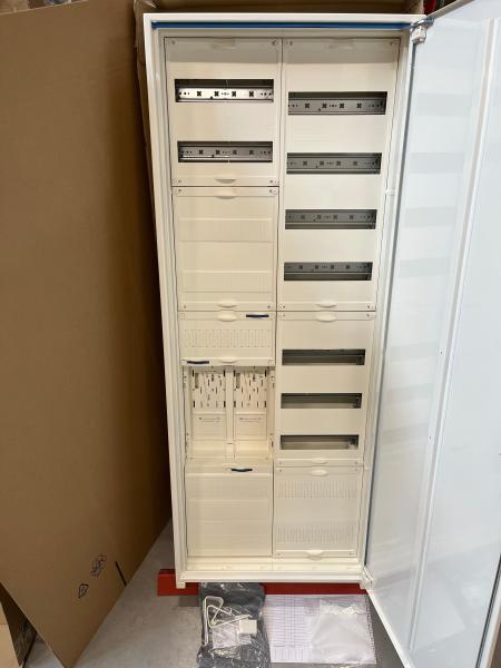 Hager Zählerschrank 2x eHZ Zählerfeld + 1x Verteilerfeld mit APZ-Raum 1400mm, ZB52S